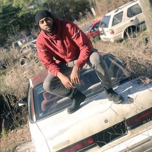 Meet your Posher, Johnathan